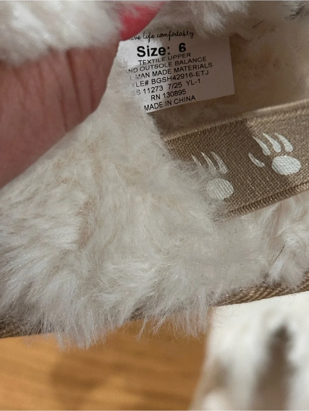 BEARPAW Kids Girls Faux Fur Slippers Size 6 Beige White Slingback Cozy Shoes